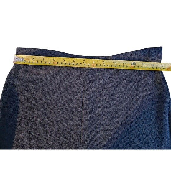 St. John Size 10 Classic Santana Knit Solid Black Pants Straight Leg Pull On - Picture 8 of 16